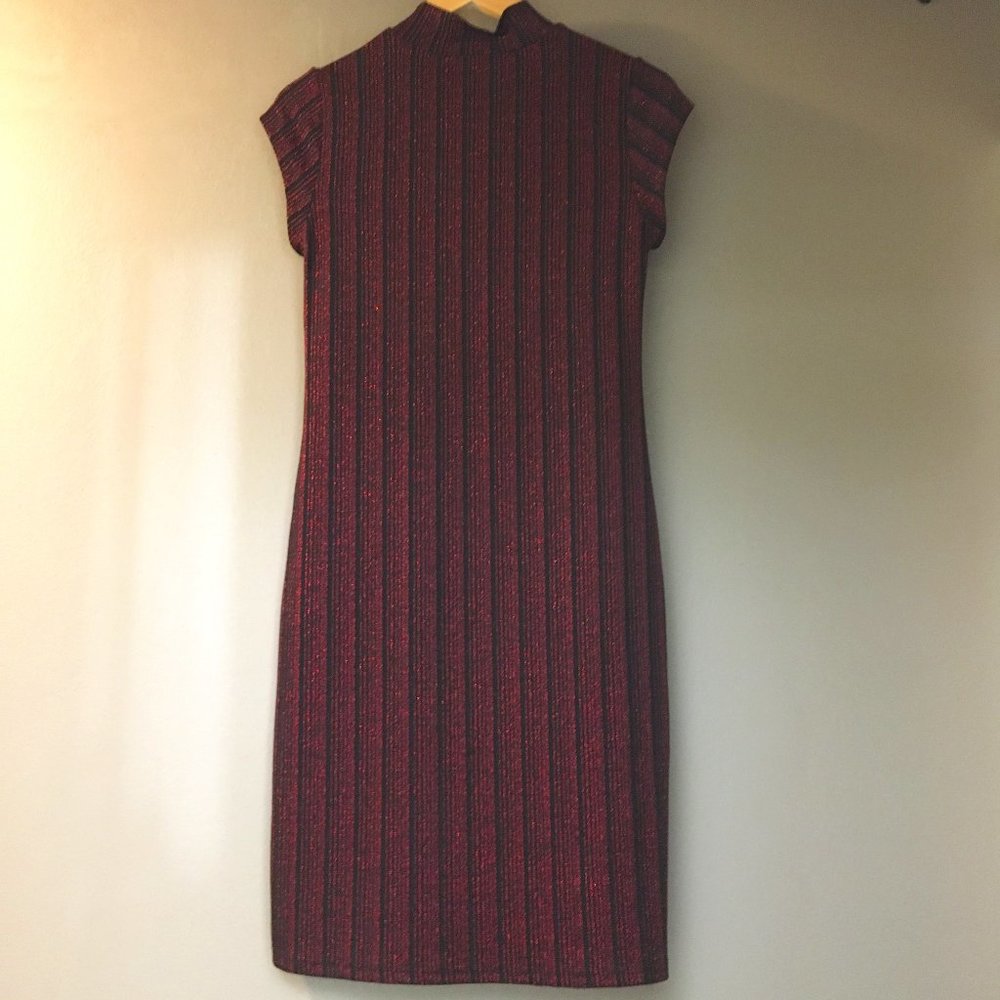 NWT Scandinavian Kaffe Ruby Red Metallic Mock Neck Sparkle Dress - M - Picture 2 of 15